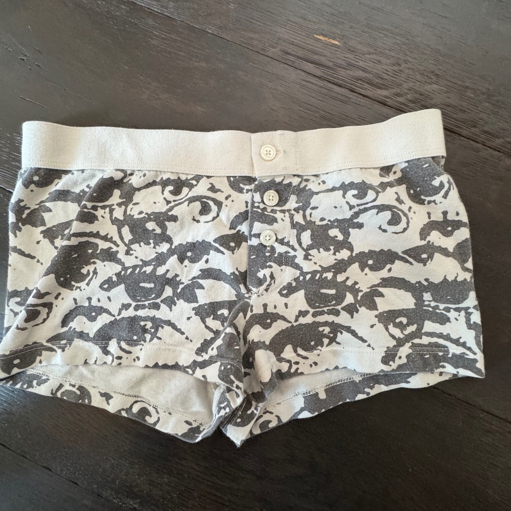 Brandy Melville shorts